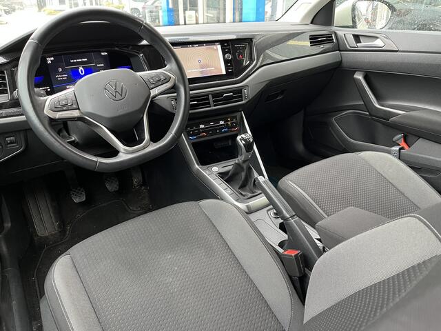 Volkswagen Taigo 1.0 TSI Life / KEYLESS/ NAVI/ APP-CONNECT/ PARK. SENSOREN + CAMERA/ CRUISE/ DAB RADIO/ CLIMA/ STOELVERWARMING