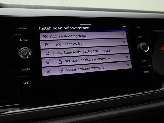 Volkswagen Taigo 1.0TSI/115PK R-Line DSG · Keyless · Apple Carplay/Android Auto · Camera + Parkeersensoren ·Garantie t/m 27-03-2027