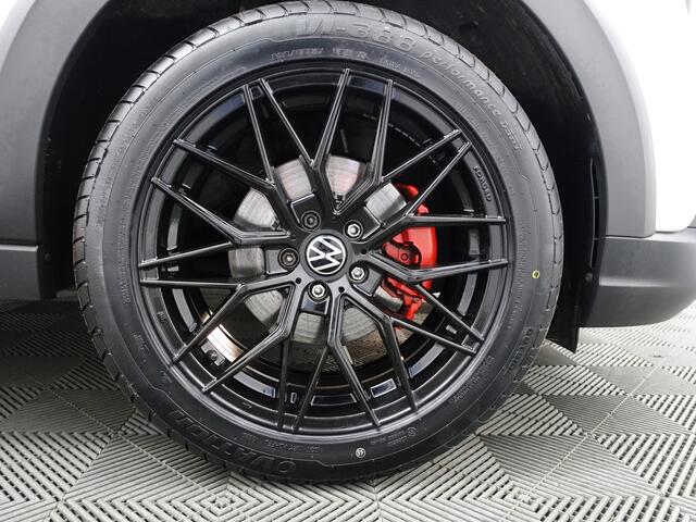 Volkswagen Taigo 1.0 TSI R Line- Carplay, Android Auto, Park Assist, Virtual cockpit, Xenon Led, Lane Assist