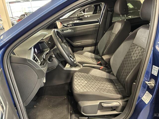 Volkswagen Taigo 1.0 TSI 110pk DSG R-Line · Panoramadak · Apple/Android Car Play · P-Sensoren · Getint Glas · 18'' Inch ·