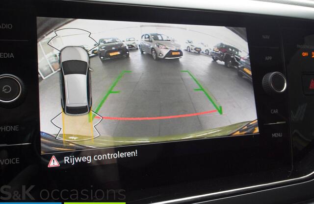 Volkswagen Taigo 1.5 TSI R-Line PANO Navi ACC Keyless