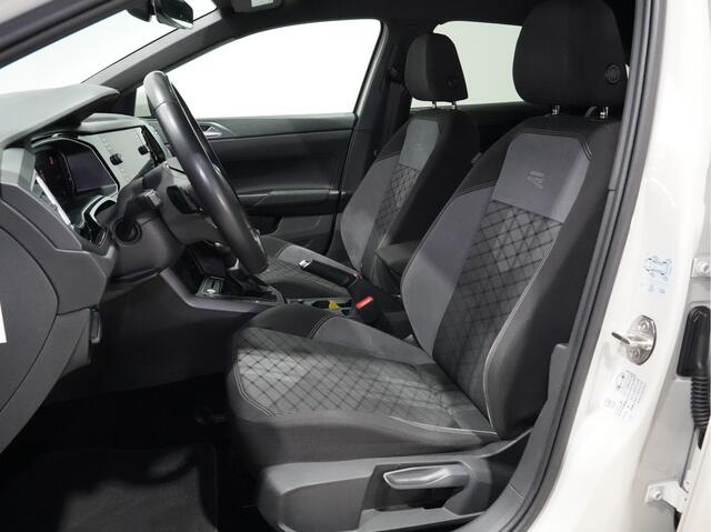 Volkswagen Taigo 1.5 150pk TSI R-Line Achteruitrijcamera Carplay 21