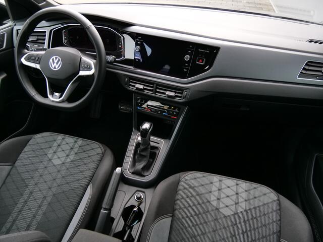 Volkswagen Taigo 1.0 TSI R-Line Edition 116 Pk Automaat DAB / Apple Carplay / Camera / Stoelverwarming