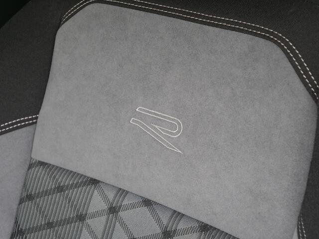 Volkswagen Taigo 1.0 TSI R-Line Edition 116 Pk Automaat DAB / Apple Carplay / Camera / Stoelverwarming