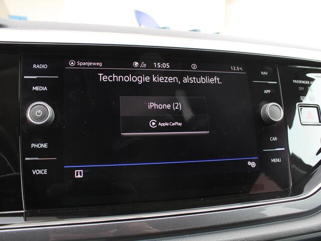 Volkswagen Taigo 1.0 TSI Style | APPLE CARPLAY | STOELVERWARMING |