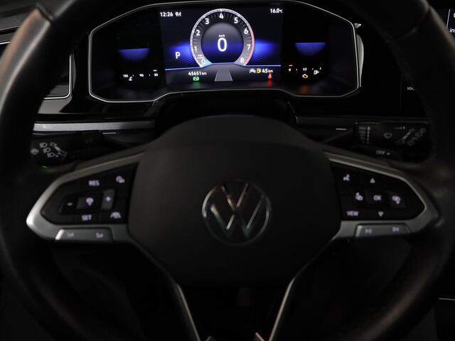 Volkswagen Taigo 1.5 TSI Style 150 pk Automaat (DSG) | Navigatie via App | Panoramadak | Parkeersensoren (Park assist) | Achteruitrijcamera | Adaptieve cruise control |