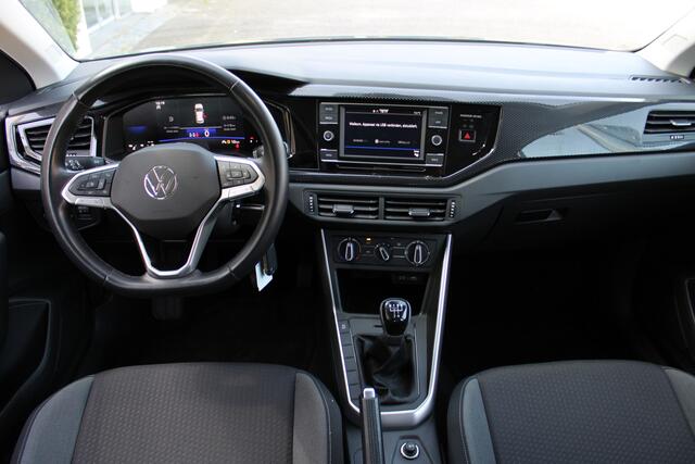 Volkswagen Taigo 1.0 TSI 95pk Life / App. Connect / Airco / Virtual Cockpit / 4 Seizoenen Banden / 16'' LMV P4