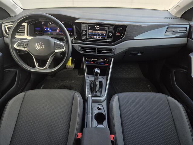 Volkswagen Taigo 1.0 TSI Life Business Automaat / Navigatie via Apple Carplay of Android Auto / Climate control / Adaptief CC / Parkeersensoren voor en achter / Lichtmetalen wielen 16" / DAB radio /