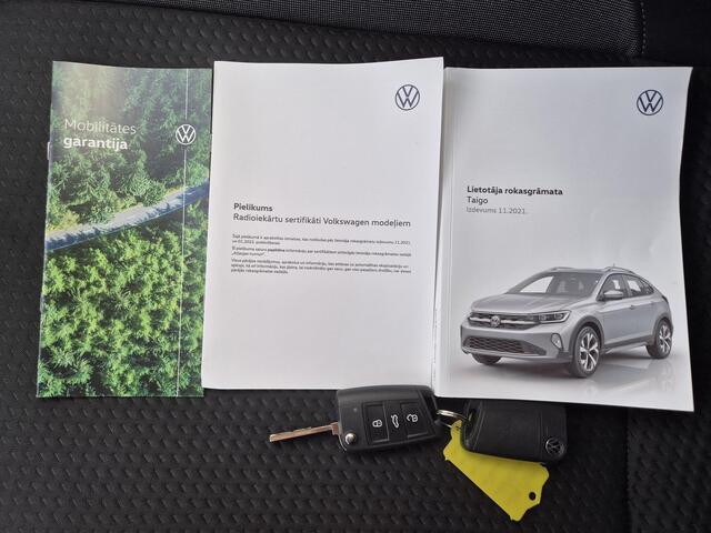 Volkswagen Taigo 1.0 TSI Life Business Automaat / Navigatie via Apple Carplay of Android Auto / Climate control / Adaptief CC / Parkeersensoren voor en achter / Lichtmetalen wielen 16" / DAB radio /