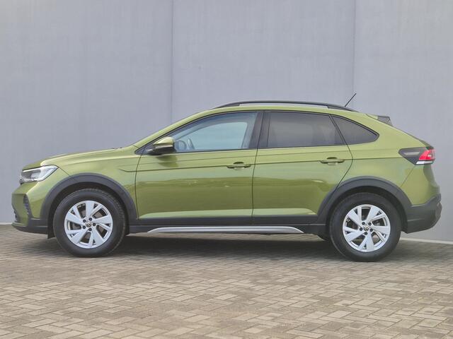 Volkswagen Taigo 1.0 TSI Life Business Automaat / Navigatie via Apple Carplay of Android Auto / Climate control / Adaptief CC / Parkeersensoren voor en achter / Lichtmetalen wielen 16" / DAB radio /