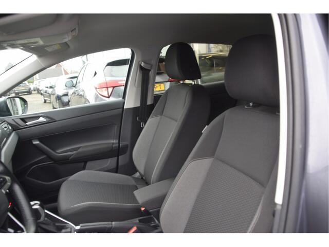 Volkswagen Taigo 1.0 TSI Life Carplay | LED | DAB | Getinte ramen | Camera | PDC | Bluetooth