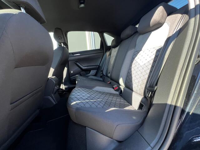 Volkswagen Taigo 1.5TSI 150pk DSG R-Line Black Style | ACC | Camera