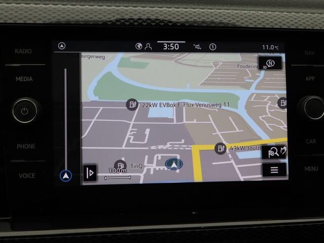 Volkswagen Taigo 1.0 TSi 110 Pk Automaat Life Business | Panorama dak | Adaptive cruise | Stoelverwarming | Trekhaak | CarPlay | 17 Inch | 86.564 Km !!