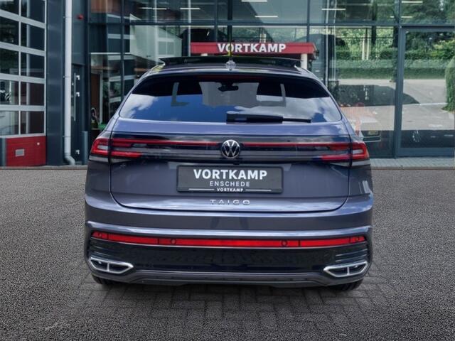 Volkswagen Taigo 1.0 TSI DSG R-LINE PANO-DAK/CAMERA/ACC/IQ/STOELVERW/CARPLAY