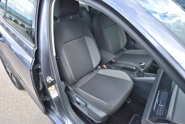 Volkswagen Taigo 1.0 TSI Life Business , VIRTUAL COCKPIT , CLIMATR , V STOEL VERW , PDC V+A , NAVI , CR CONTR ,