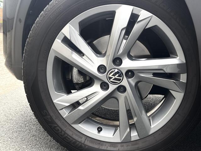 Volkswagen Taigo 1.5 TSI R-Line Business PANO ACC CLIMA LANE
