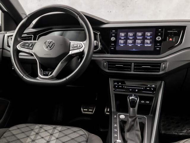 Volkswagen Taigo 1.0 TSI R-Line Sport Automaat (2X R-LINE, PANORAMADAK, APPLE CARPLAY, CAMERA, KEYLESS, STOELVERWARMING, SPORTSTOELEN, IQ LIGHT, GETINT GLAS, NIEUWSTAAT)