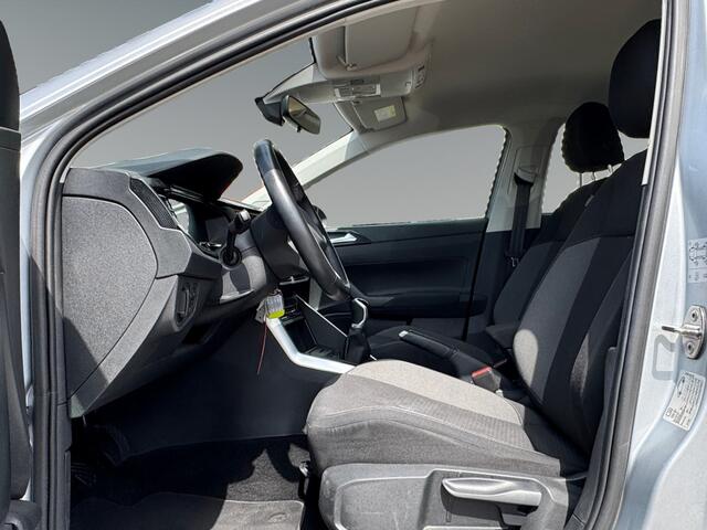 Volkswagen Taigo 1.0 110pk TSI Life Edition Navigatie 'Discover Media' | Adaptive Cruise Control | Parkeersensoren voor en achter