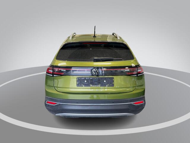 Volkswagen Taigo 1.0 TSI 110pk DSG Style · Camera · Apple/Android Car Play · IQ.Light · P-Sensoren · Stoelverwarming · 17'' Inch ·