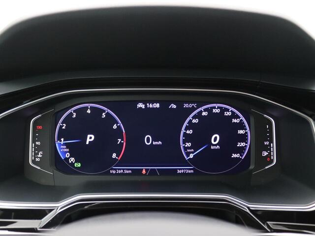Volkswagen Taigo 1.5 TSI R-Line 150PK DSG Achteruitrijcamera, Keyless, 18" LM velgen, Side Assist, Stoelverwarming, Virtual Cockpit, Navi via Apple Carplay/Android Auto