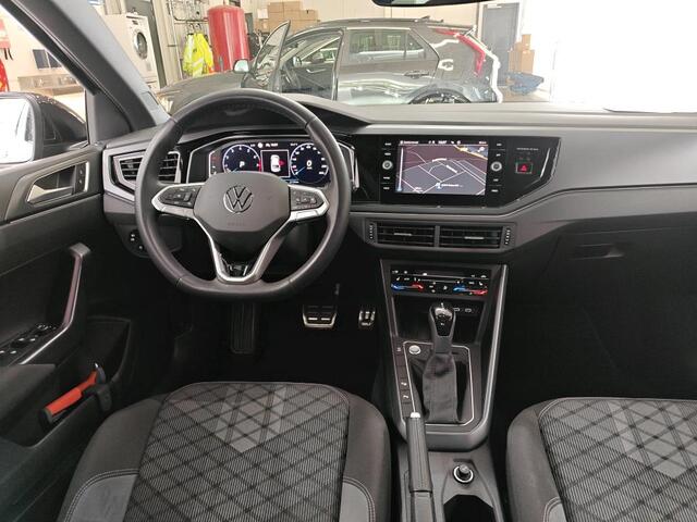 Volkswagen Taigo 1.5 TSI R-Line Business / AUTOMAAT/ PANO/ ACC/ PARK.SENSOREN V+A/ CAMERA/ APP-CONNECT/ STOELVERWARM./ DIGITAL DASH/ NAVI/ CLIMA/ LED/ 18'' LMV