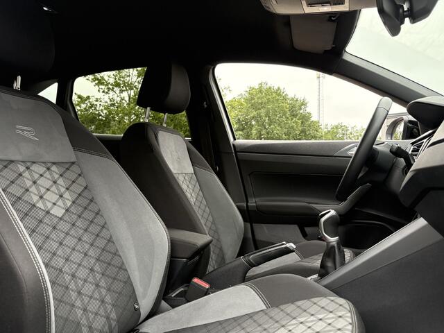 Volkswagen Taigo 1.0 TSI R-Line | ACC | Achteruitrijcamera | Carplay | Keyless