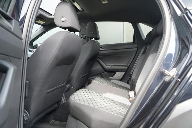 Volkswagen Taigo 1.0 TSI R-line 110pk - Pano - ACC - Navi - Camera - Stoelverwarming - Blind Spot - Rijklaar