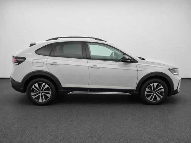 Volkswagen Taigo 1.0 TSI Life Camera Stoelverwarming Navigatie Digital Cockpit DAB Active Cruise Control Parkeersensoren LED koplampen Climate Control Apple Carplay