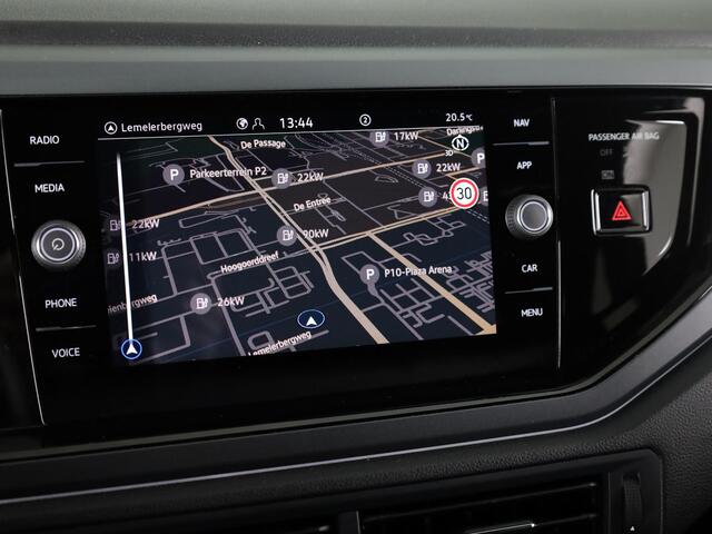 Volkswagen Taigo 1.0 TSI R-Line Edition 115 PK | Automaat (DSG) | Navigatie | Parkeersensoren | Stoelverwarming | verlengde garantie