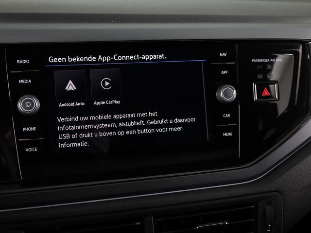 Volkswagen Taigo 1.0 TSI R-Line Edition 115 PK | Automaat (DSG) | Navigatie | Parkeersensoren | Stoelverwarming | verlengde garantie