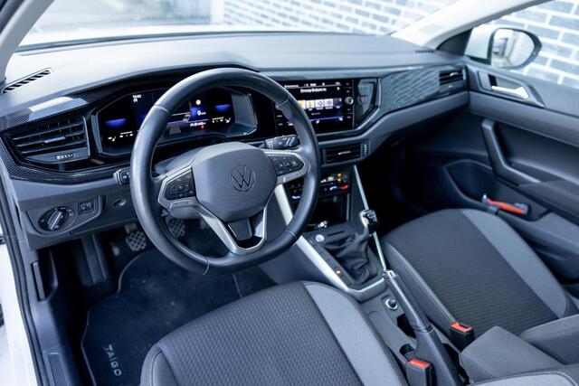 Volkswagen Taigo 1.0 TSI Life | Achteruitrijcamera | Parkeersensoren | Keyless Entry | Cruise Control Adaptief | Climate Control | LED Koplampen | Navigatie | Apple Carplay | Android Auto | Lichtmetalen Velgen