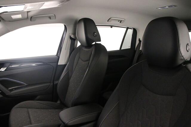Volkswagen Tayron Life Edition 1.5 TSI eHybrid 204pk DSG Automaat Trekhaak, Adaptive cruise control, Achteruitrijcamera, Elektrische achterklep, Stoelverwarming, LED koplampen