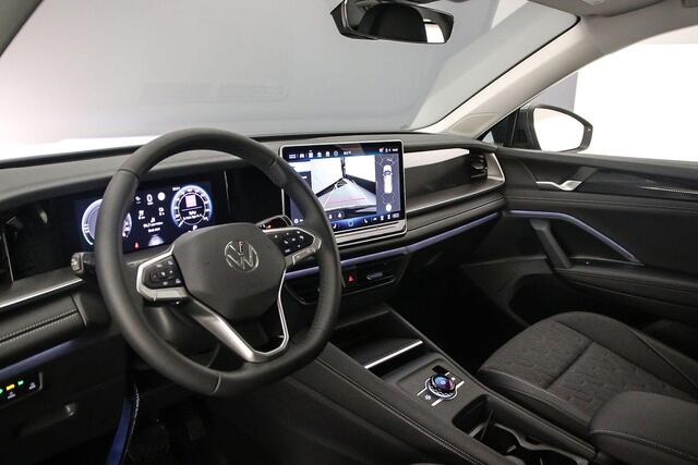 Volkswagen Tayron Life Edition 1.5 TSI eHybrid 204pk DSG Automaat Trekhaak, Adaptive cruise control, Achteruitrijcamera, Elektrische achterklep, Stoelverwarming, LED koplampen