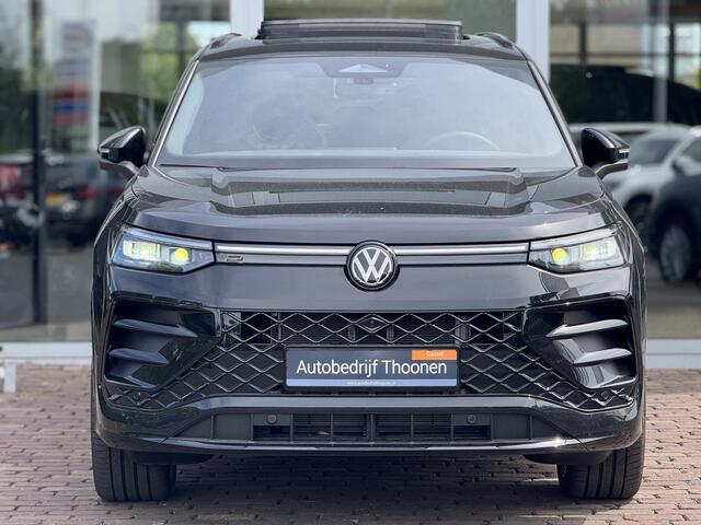Volkswagen Tayron 1.5 eHybrid R-Line Edition 272PK Trekhaak | Pano | Massage