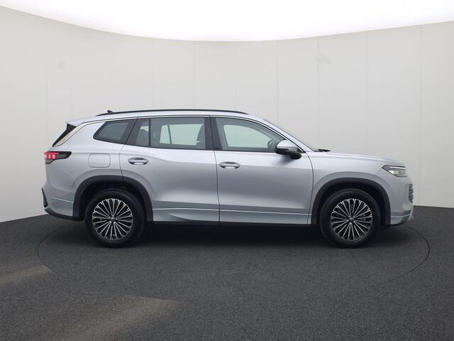 Volkswagen Tayron 1.5eTSI/150PK Life 7p. DSG · 360° Camera + Parkeersensoren · Trekhaak · Stoel-& stuurverwarming · Garantie tot mei 2025