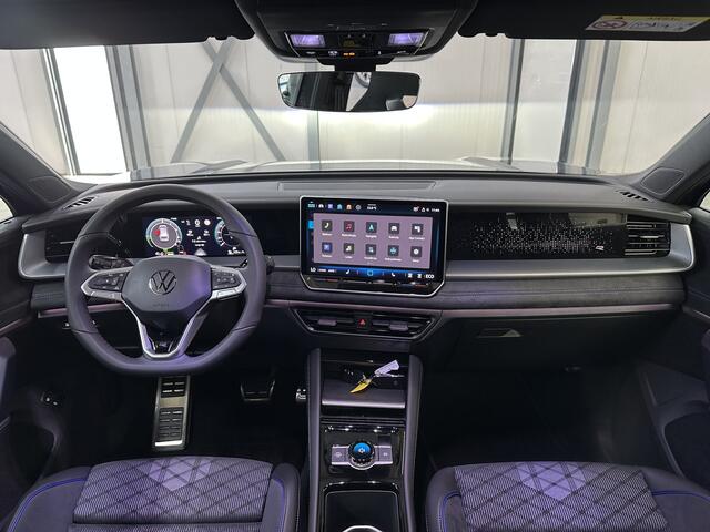 Volkswagen Tayron 1.5 eHybrid R-Line 272pk | Elek. Trekhaak | 360 camera | Pano | Stoel- en stuurverwarming