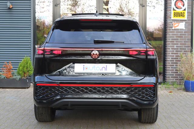 Volkswagen Tayron 1.5 eHybrid 272PK R-Line Black Style IQ.Light/Pano/Keyless/Camera/DCC/ACC/Dodehoek/20"/Trekhaak