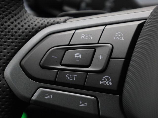 Volkswagen Tayron 1.5 eHybrid 272pk DSG R-Line · Panoramadak · Camera · Keyless · Side Assist · Stuur-& Stoelverwarming · Massagefunctie Bestuurder · Garantie t/m 29-09-2030 of 100.000km