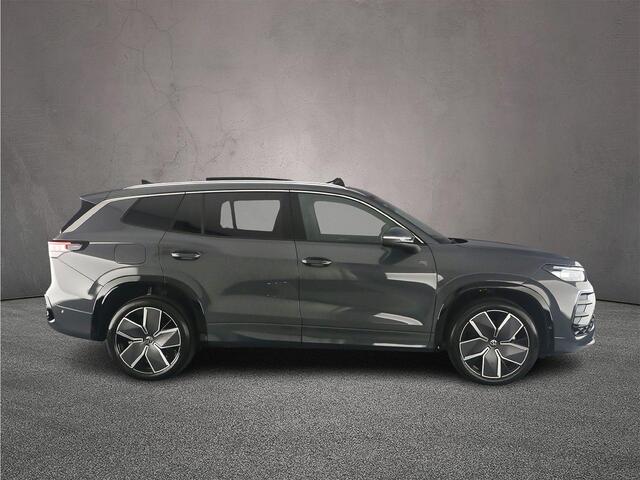 Volkswagen Tayron R-Line Edition 1.5 TSI eHybrid 272pk DSG Automaat Trekhaak, Panoramadak, Adaptive cruise control, Navigatie, 360 camera, Achteruitrijcamera, Elektrische achterklep