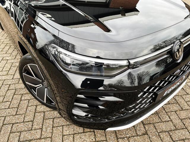 Volkswagen Tayron 1.5 eHybrid R-Line Edition