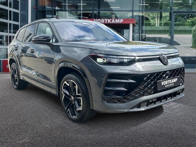 Volkswagen Tayron 1.5 TSI R-LINE E-HYBRID 272 PK H+K/LEDER/PANO-DAK/360-CAMERA/HenK/TRE