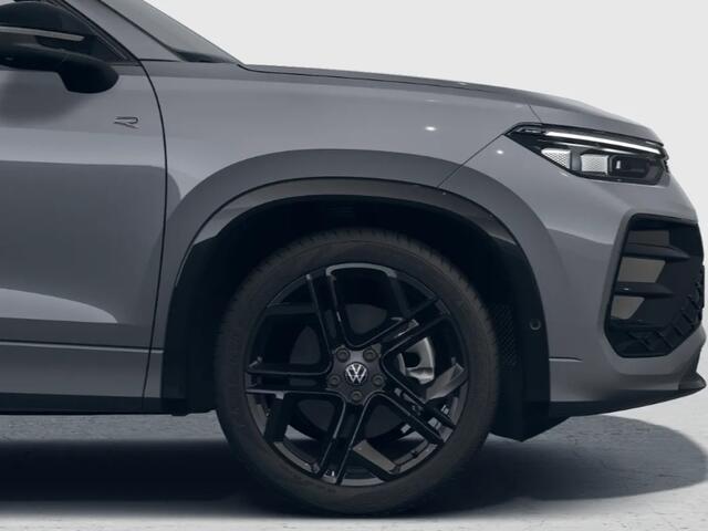 Volkswagen Tayron R-Line Edition 1.5 eHybrid 272 PK 6 versn. DSG · Black Style Pakket · Comfort Pakket Plus · Interieur Style Pakket · High-end geluidsysteem 'Harman Kardon' · rekhaak inklapbaar, met elektrische ontgrendeling, incl. aanhangermanoeuvreerhulp Trailer Assist 