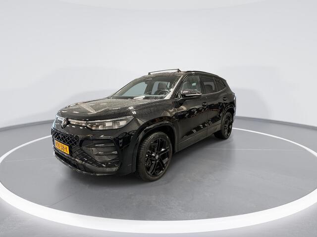 Volkswagen Tayron 1.5 eHybrid 204pk DSG R-Line Edition · Trekhaak wegklapbaar · Panoramadak · 360 Camera · Matrix LED · Dodehoeksensor · Massagefunctie · Garantie t/m 09-07-2029 of 100.000km