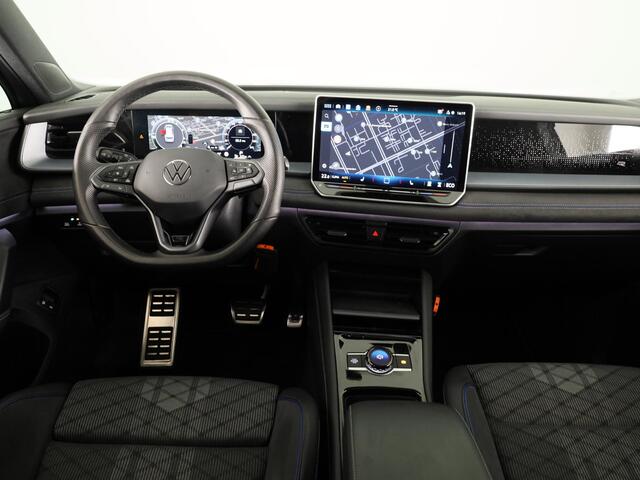 Volkswagen Tayron 1.5 eHybrid R-Line Edition 204PK | Automaat (DSG) | Panoramadak | Black Style pakket | Wegklapbare trekhaak | Verlengde garantie