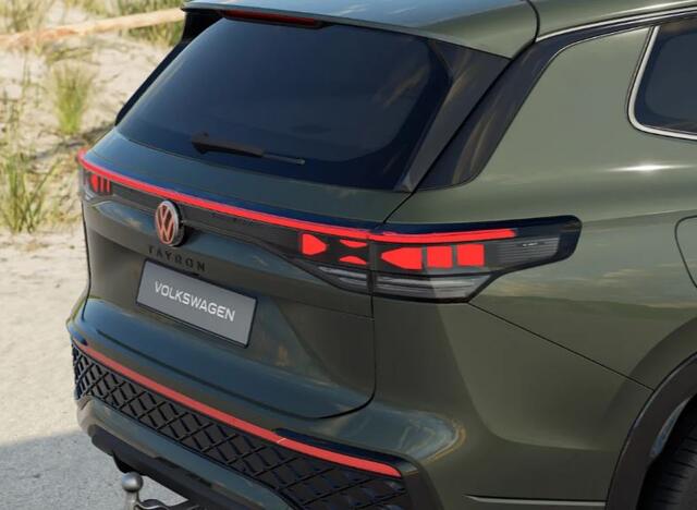 Volkswagen Tayron 1.5 eHybrid R-Line Edition *BLACK STYLE* !!!Profiteer ook van 5.000 EURO inruilpremie!!!