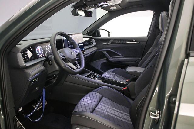Volkswagen Tayron R-Line Edition 1.5 TSI eHybrid 272pk DSG Automaat Trekhaak, Panoramadak, Harman Kardon audio, Navigatie, Black style, Adaptive cruise control