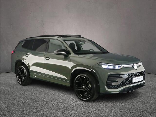 Volkswagen Tayron R-Line Edition 1.5 TSI eHybrid 272pk DSG Automaat Trekhaak, Panoramadak, Harman Kardon audio, Navigatie, Black style, Adaptive cruise control