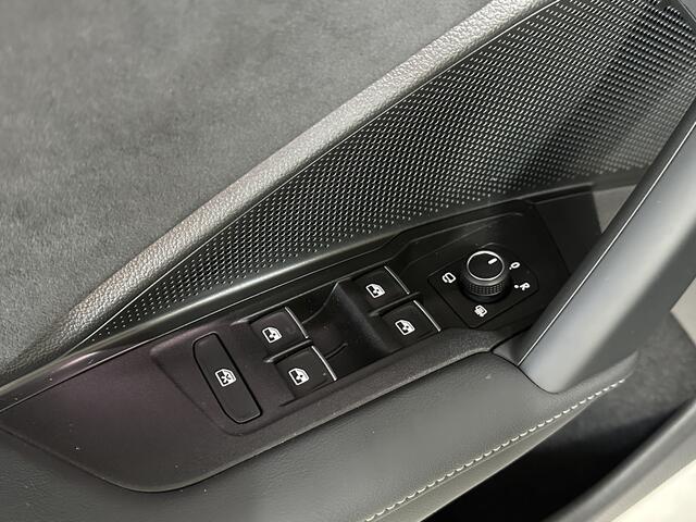 Volkswagen Tayron 1.5 eHybrid R-Line Edition | Pano | Black pack | Leder | IQ | Trekhaak |