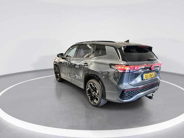 Volkswagen Tayron 1.5 eHybrid 272pk DSG R-Line Edition · Trekhaak · Panoramadak · Leder · Harman Kardon sound · Elektrische stoelen · 360 gr. Camera · Apple/Android Car Play · Head-Up Display · Garantie t/m 23-11-2029 of 100.000km