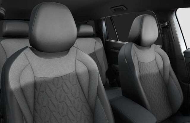 Volkswagen Tayron 1.5 eHybrid Life Edition !!!Profiteer ook van 5.000 EURO inruilpremie!!!